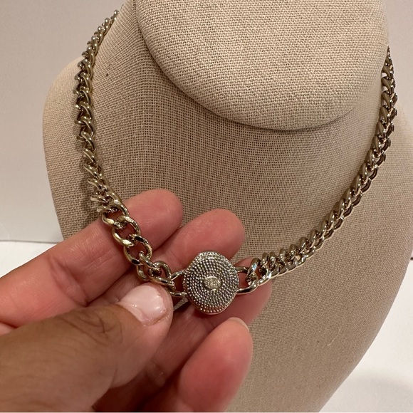 π€©π€© CC π€©π€© Chanel Gold Chain Choker Necklace NEW - Picture 9 of 9